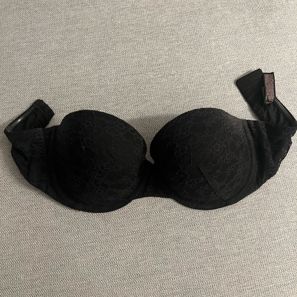 Victoria's Secret Other - Victoria’s Secret Black Lace Bra – 34DD